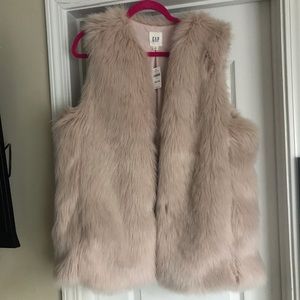 NWT Gap pink faux fur vest XL